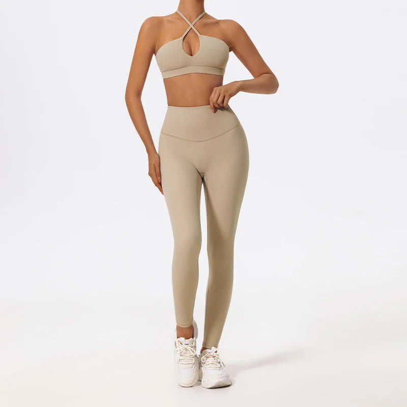 Two-Piece Women's Sports Crossover Yoga Set – Auxxilus