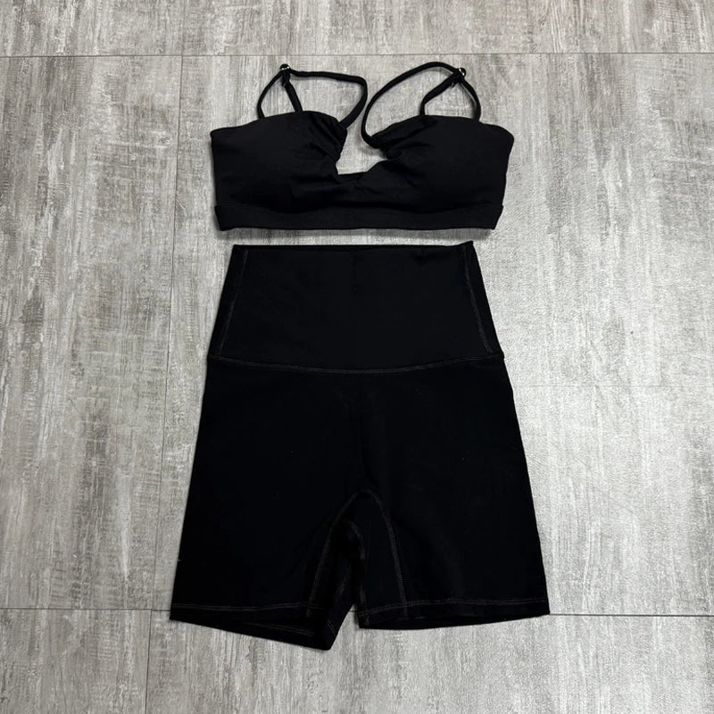 Two-Piece Women's Sports Crossover Yoga Set