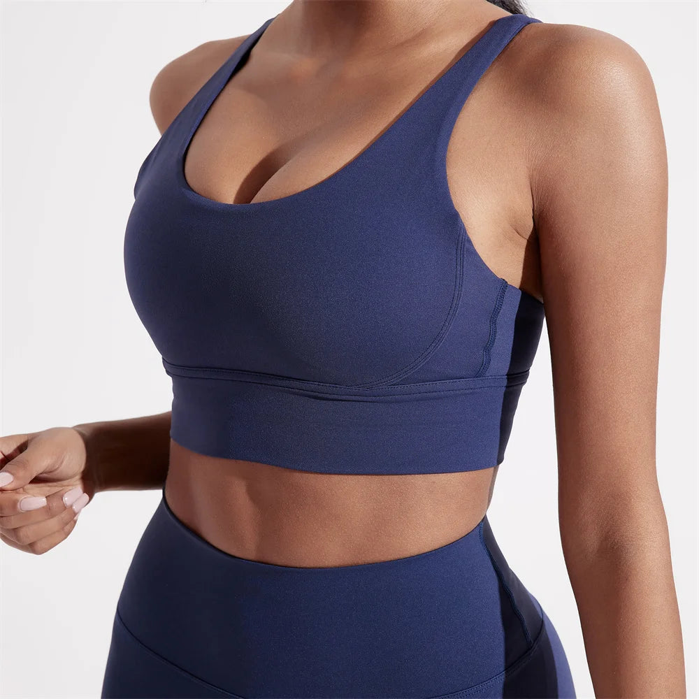 Women's solid color cross back sports bra