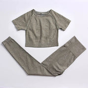 Seamless Yoga Fitness Suit