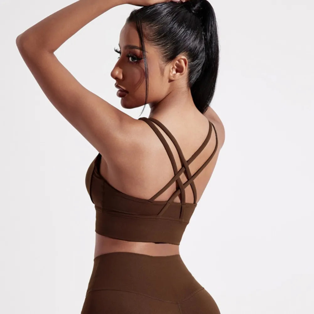 Women's solid color cross back sports bra