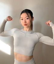 Auxxilus Women's long sleeve yoga set