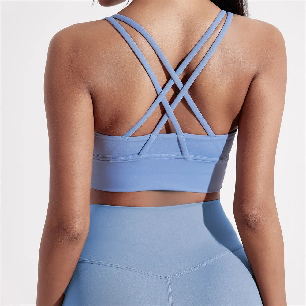 Women's solid color cross back sports bra
