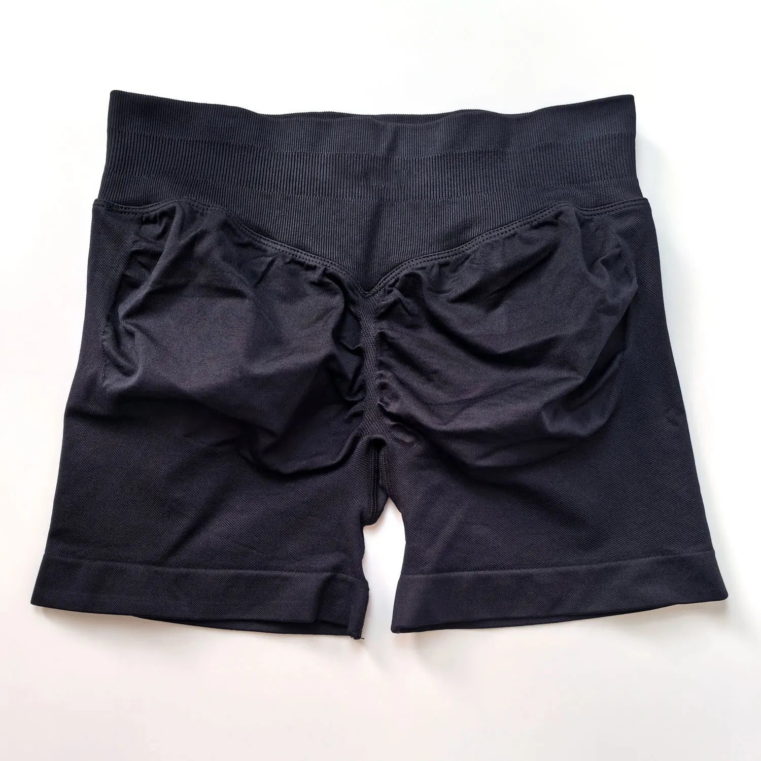 Women's low ribbed gym shorts