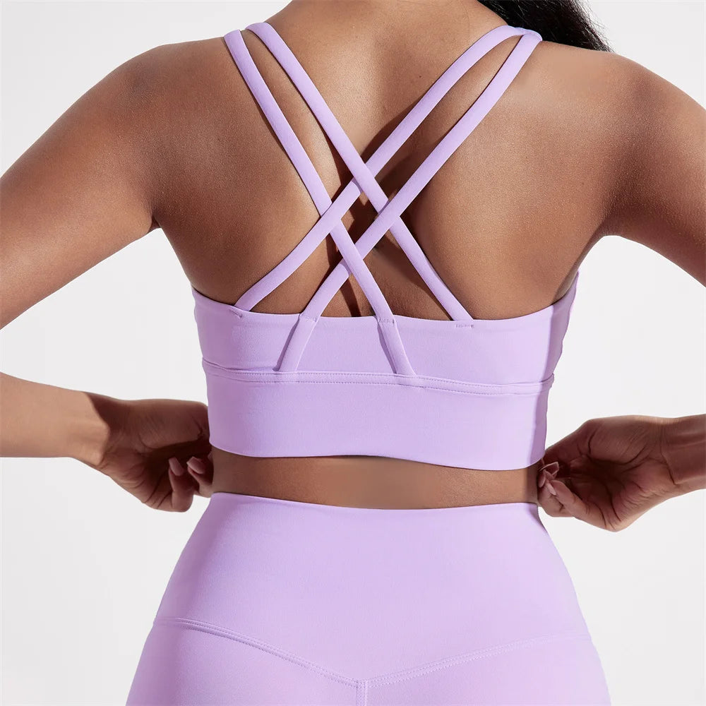 Women's solid color cross back sports bra